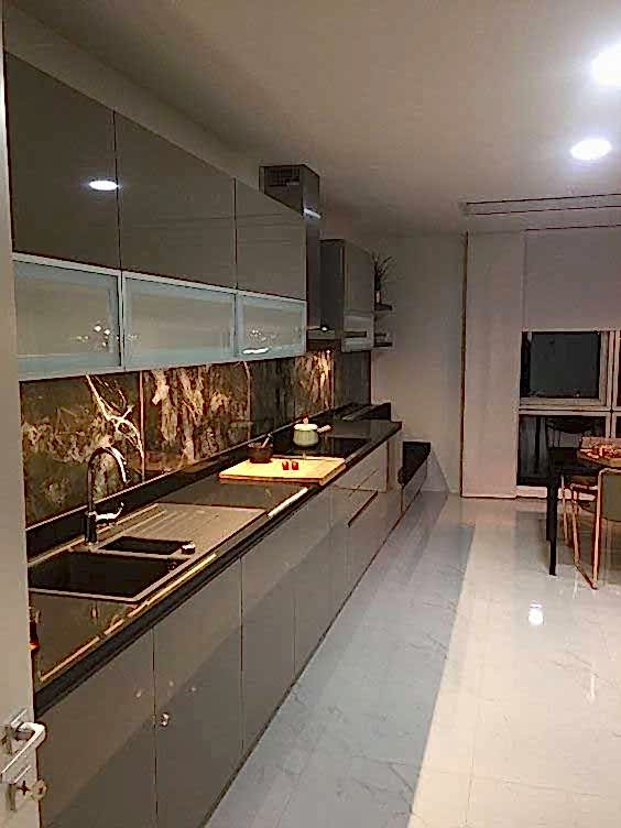 Gri Mutfak Dolabı Modelleri ve Renkleri 18 parlak gri mutfak dolabı